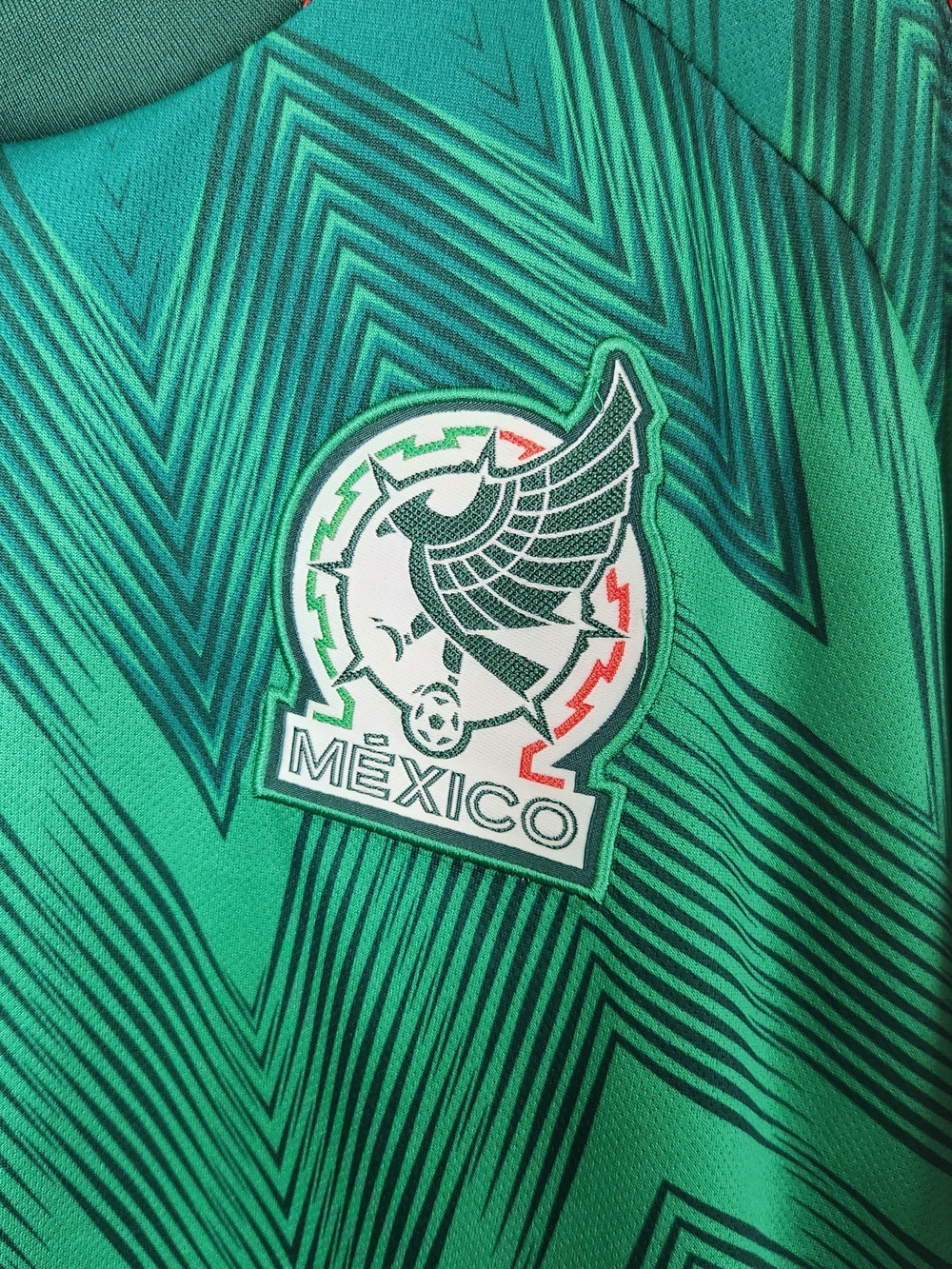 adidas Green and Red Mexico Men’s Soccer Jersey - Picture 3 of 8